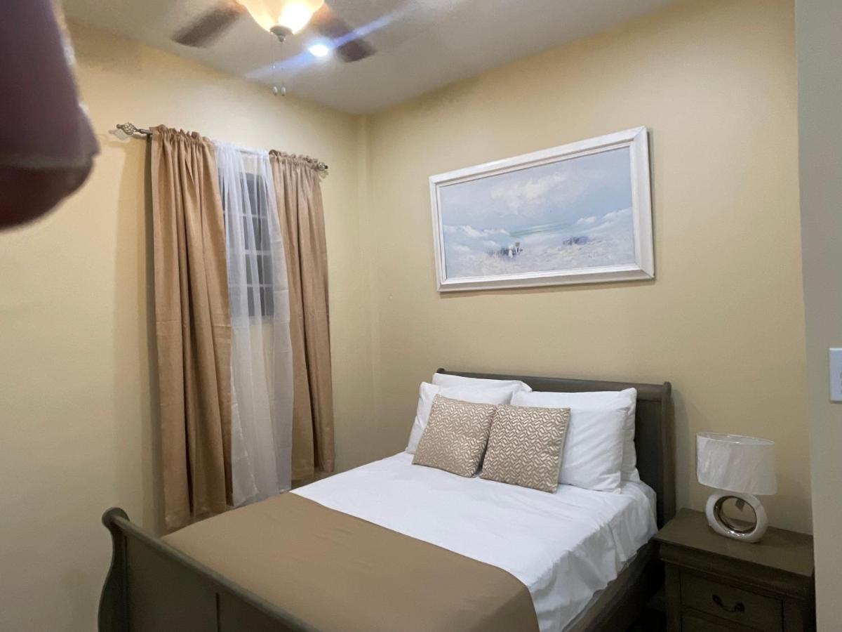 The Colosseum Hotel Basseterre Kültér fotó